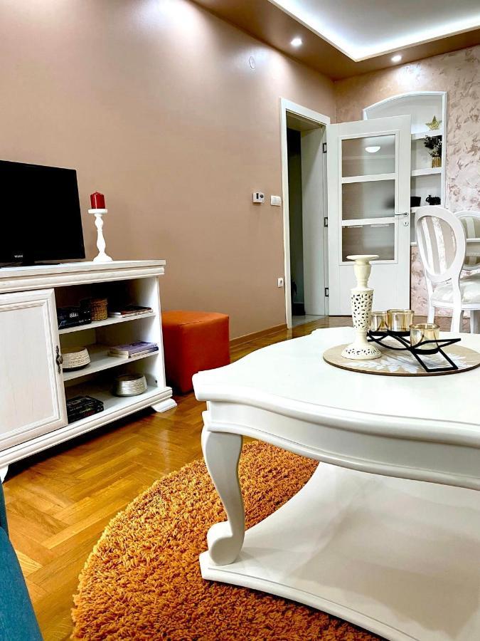 Apartman Diana Сремська Митровиця Екстер'єр фото